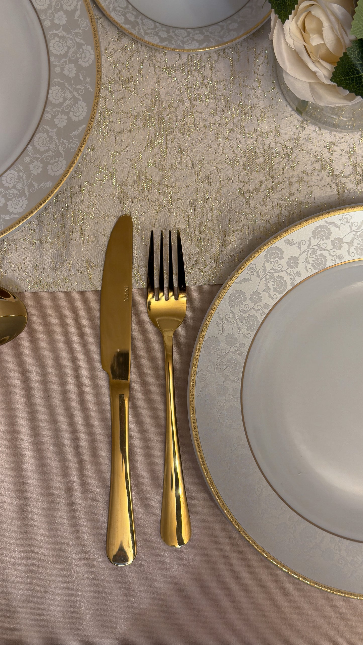 Set tacâmuri din inox auriu finisaj premium 24 piese  GLOSS