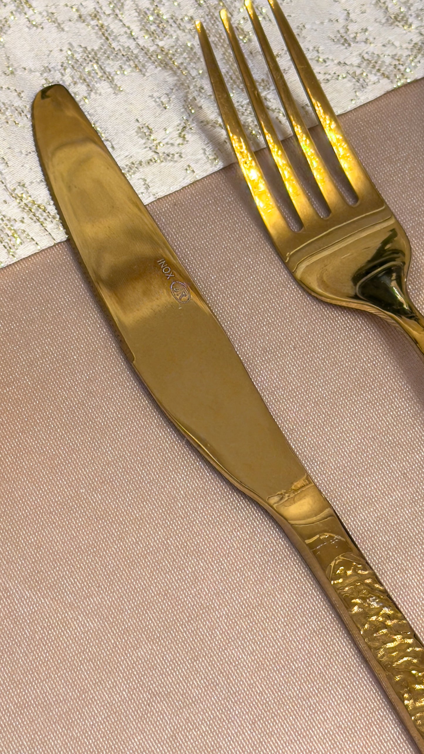 Set tacâmuri din inox auriu finisaj premium 24 piese CRAFT