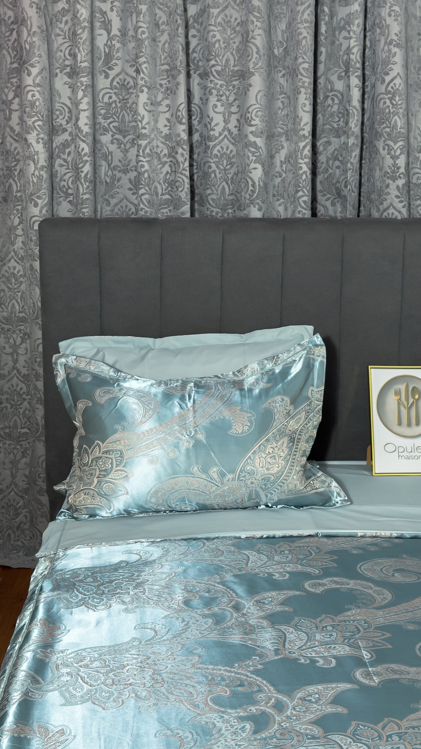 Lenjerie Pat RoyalTuqouise Satin